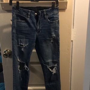 PRICE DROP! AmericanEagle super stretch blue jeans